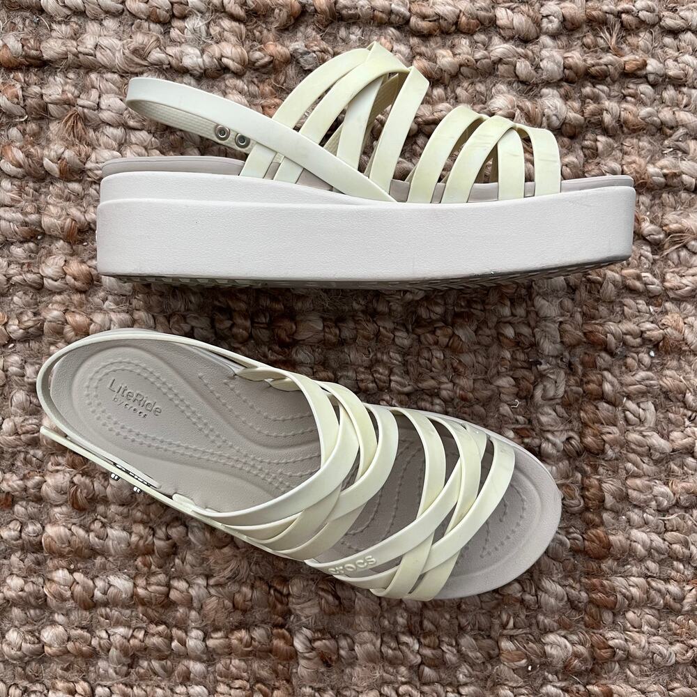 Crocs Brooklyn Strappy Low Wedge Sandals Womens 8 Cream LiteRide Platform